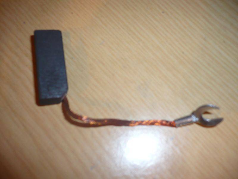 Щетка ЭГ 10х12,5х32 L 71, К4-2, ЭГ4